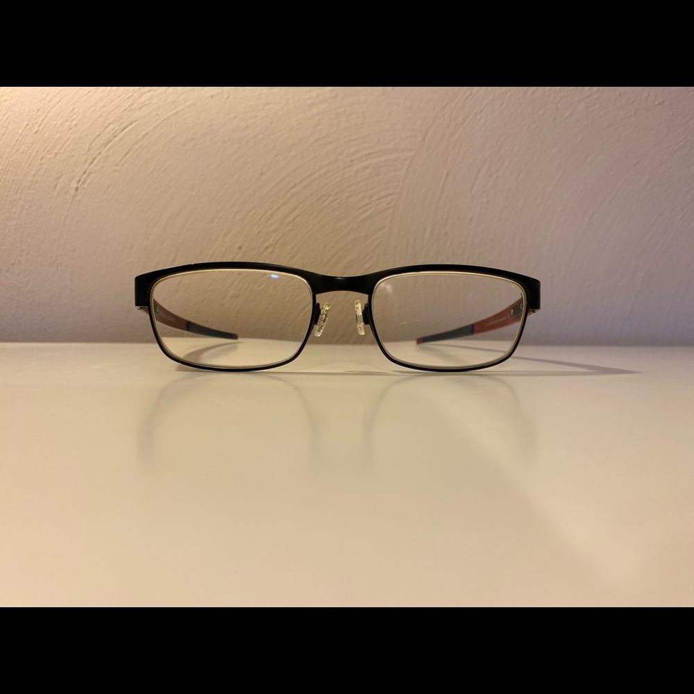 Men’s Oakley glasses